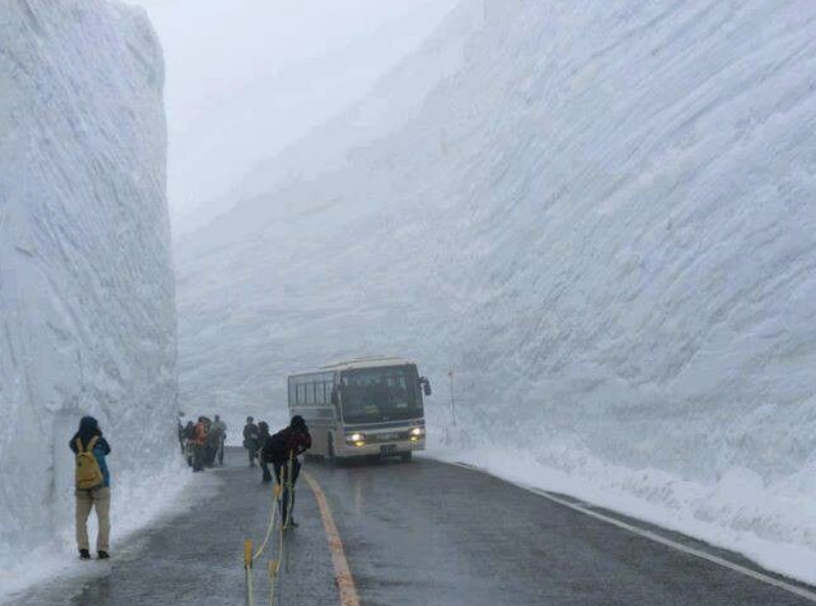 japan 60 feet snow